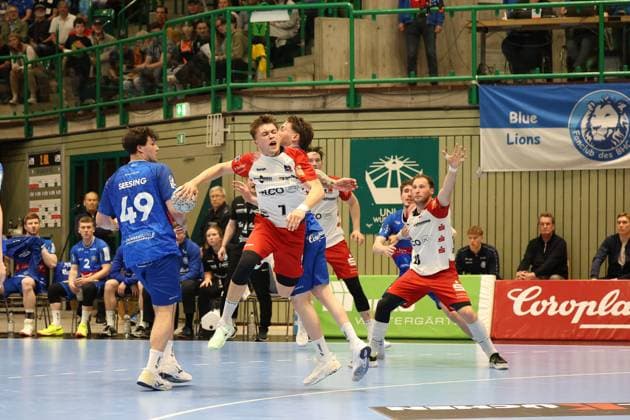 v.l. Arnor Vidarsson (Bergischer HC 17), Aron Seesing (Bergischer HC 49), Elias Huber (HBW Balingen-Weilstetten 07), Elias Scholtes (Bergischer HC 04), Tobias Heinzelmann (HBW Balingen-Weilstetten 28) Bergischer HC 06 vs. HBW Balingen-Weilstetten, Handball, 2. HBL, Spielzeit 2024 2025, 23.04.2025 Bergischer HC 06 vs. HBW Balingen-Weilstetten, Handball, 2. HBL, Spielzeit 2024 2025, 23.04.2025 Wuppertal