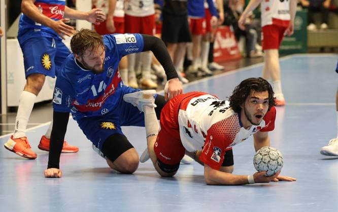v.l. Gerdas Barbarskas (Bergischer HC 14), Tim Matthes (HBW Balingen-Weilstetten 04) Bergischer HC 06 vs. HBW Balingen-Weilstetten, Handball, 2. HBL, Spielzeit 2024 2025, 23.04.2025 Bergischer HC 06 vs. HBW Balingen-Weilstetten, Handball, 2. HBL, Spielzeit 2024 2025, 23.04.2025 Wuppertal