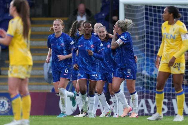 Chelsea Women v Crystal Palace Women Women s Super League 23 04 2025. GOAL 1-0 Chelsea midfielder Guro Rieten (11) beats Crystal Palace goalkeeper Shae Yanez (30)from the spot and celebrates during the Women s Super League match between Chelsea Women and Crystal Palace Women at the Cherry Red Records Stadium, Kingston, England on 23 April 2025. Kingston Cherry Red Records Stadium Surrey England Editorial use only DataCo restrictions apply See www.football-dataco.com , Copyright: xStephenxFlynnx PSI-21925-0008