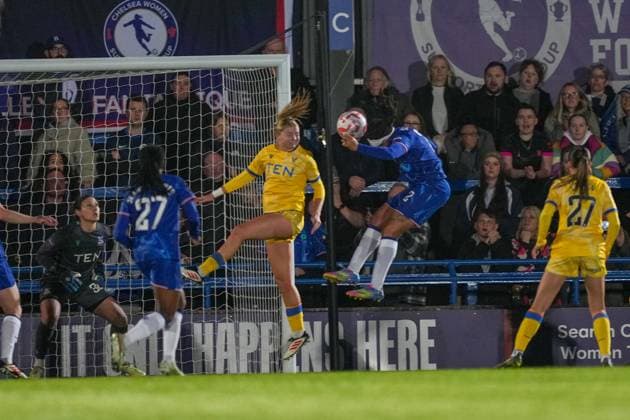 Chelsea Women v Crystal Palace Women Women s Super League 23 04 2025. Chelsea forward Mia Fishel (2) heads at goal during the Women s Super League match between Chelsea Women and Crystal Palace Women at the Cherry Red Records Stadium, Kingston, England on 23 April 2025. Kingston Cherry Red Records Stadium Surrey England Editorial use only DataCo restrictions apply See www.football-dataco.com , Copyright: xStephenxFlynnx PSI-21925-0023