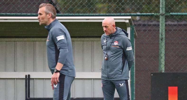 23.04.2025, xmohx, Fussball 2.Bundesliga, 1.FC Kaiserslautern - Training v.l. Co-Trainer Carsten Rump und Trainer Torsten Lieberknecht (Kaiserslautern) (DFL DFB REGULATIONS PROHIBIT ANY USE OF PHOTOGRAPHS as IMAGE SEQUENCES and or QUASI-VIDEO) Kaiserslautern