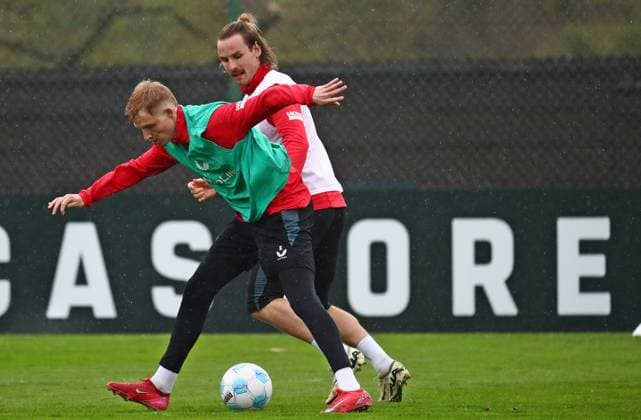 23.04.2025, xmohx, Fussball 2.Bundesliga, 1.FC Kaiserslautern - Training v.l. (DFL DFB REGULATIONS PROHIBIT ANY USE OF PHOTOGRAPHS as IMAGE SEQUENCES and or QUASI-VIDEO) Kaiserslautern