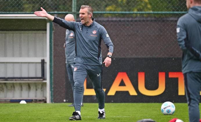23.04.2025, xmohx, Fussball 2.Bundesliga, 1.FC Kaiserslautern - Training v.l. Co-Trainer Carsten Rump (Kaiserslautern) (DFL DFB REGULATIONS PROHIBIT ANY USE OF PHOTOGRAPHS as IMAGE SEQUENCES and or QUASI-VIDEO) Kaiserslautern