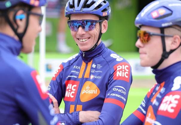 Tour des Alpes 2025 - UCI Cycling Race Tour of the Alps Pierre Teyssot MAXPPP ; Tour des Alpes 2025 - UCI Cycling Race Tour of the Alps. Sillian, Austria on April 24, 2025. Stage 4, 162.7 km from Sillian to Obertilliach. A smiling Romain Bardet (FRA) TPP Pierre Teyssot Maxppp Sillian Sillian Tyrol Austria  Copyright: xMAXPPPxPierrexTeyssotx TEP64128 TEP64128