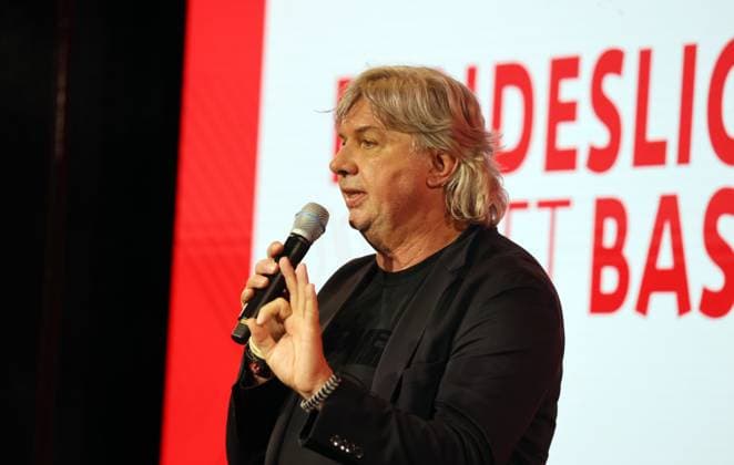 24.04.25 Talk-Format Bundesliga trifft Basis Deutschland, Stuttgart, 24.04.2025, Fussball, Bundesliga, VfB Stuttgart, Talk-Format Bundesliga trifft Basis : Ronny Zimmermann (Erster Vize-Präsident DFB).