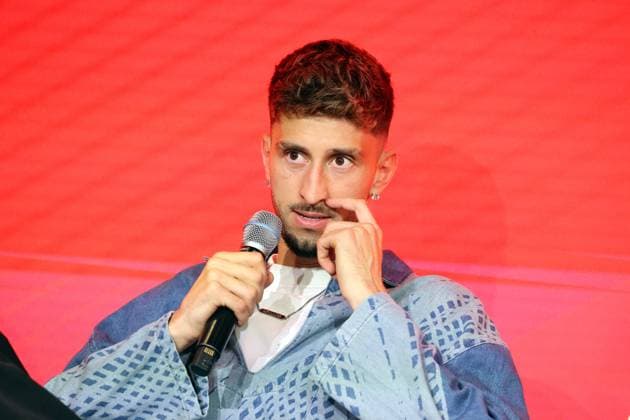 24.04.25 Talk-Format Bundesliga trifft Basis Deutschland, Stuttgart, 24.04.2025, Fussball, Bundesliga, VfB Stuttgart, Talk-Format Bundesliga trifft Basis : Atakan Karazor (VfB Stuttgart).