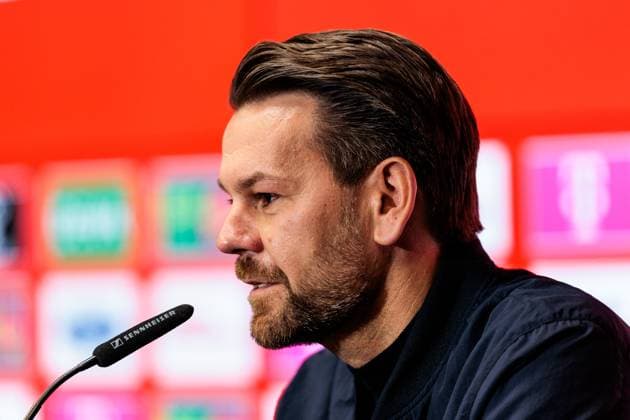 1. FC Köln Pressekonferenz; 25.04.2025 Thomas Kessler (1. FC Köln Leiter der Lizenzspielerabteilung) Pressekonferenz 1. FC Köln; Köln, RheinEnergiestadion, 25.04.2025
