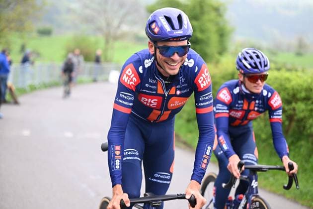 Sport Bilder des Tages 25-04-2025 Allenamento 2 Liegi Bastogne Liegi 2025; 2025, Picnic - Postnl; Barguil, Warren; La Redoute; 