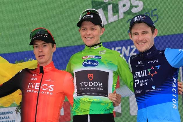 Tour des Alpes 2025 - UCI Cycling Race Tour of the Alps Pierre Teyssot MAXPPP ; Tour des Alpes 2025 - UCI Cycling Race Tour of the Alps. Lienz, Austria on April 25, 2025. Stage 5, 112.2 km from Lienz to Lienz. Final podium with from left, Thymen Arensman (NED) Ineos, Michael Storer (AUS) Tudor and Derek Gee (CAN) Pierre Teyssot Maxppp Lienz Lienz Osttirol Austria  Copyright: xMAXPPPxPierrexTeyssotx TEP65286 TEP65286