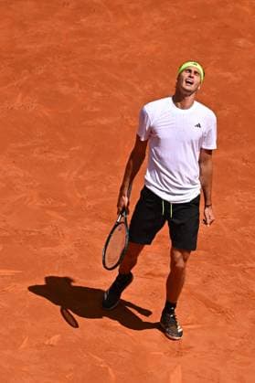 Mutua Madrid Open Men - Spain Alexander Zverev (GER) during his first round match at the Mutua Madrid Open in Madrid, Spain, on April, 25, 2025. Photo by Corinne Dubreuil ABACAPRESS.COM Madrid Spain  Copyright: xDubreuilxCorinne ABACAx