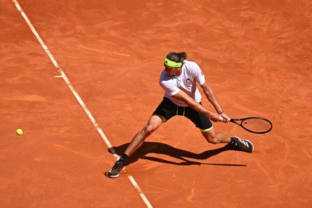 Sport Bilder des Tages Mutua Madrid Open Men - Spain Alexander Zverev (GER) during his first round match at the Mutua Madrid Open in Madrid, Spain, on April, 25, 2025. Photo by Corinne Dubreuil ABACAPRESS.COM Madrid Spain  Copyright: xDubreuilxCorinne ABACAx