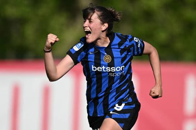 Db Milano 25 04 2025 - campionato di serie A femminile Milan-Inter foto Daniele Buffa Image nella foto: esultanza gol Elisa Polli 