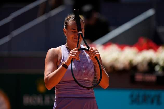 Sport Themen der Woche KW17 Sport Bilder des Tages April 25, 2025, Madrid, Madrid, Spain: Aryna Sabalenka of Belarus in action against Anna Blinkova of Russia during the Mutua Madrid Open 2025, ATP, Tennis Herren Masters 1000 and WTA, Tennis Damen 1000 tennis tournament, celebrated at Caja Magica on April 25, 2025 in Madrid, Spain. Madrid Spain - ZUMAa181 20250425_zaa_a181_141 Copyright: xOscarxJ.xBarrosox