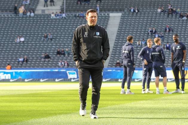 25.04.2025, xtgx, Fussball - 2.Bundesliga, Hertha BSC Berlin - 1.FC Magdeburg emspor, v.l. Christian Titz (Magdeburg, Trainer) (DFL DFB REGULATIONS PROHIBIT ANY USE OF PHOTOGRAPHS as IMAGE SEQUENCES and or QUASI-VIDEO) Berlin