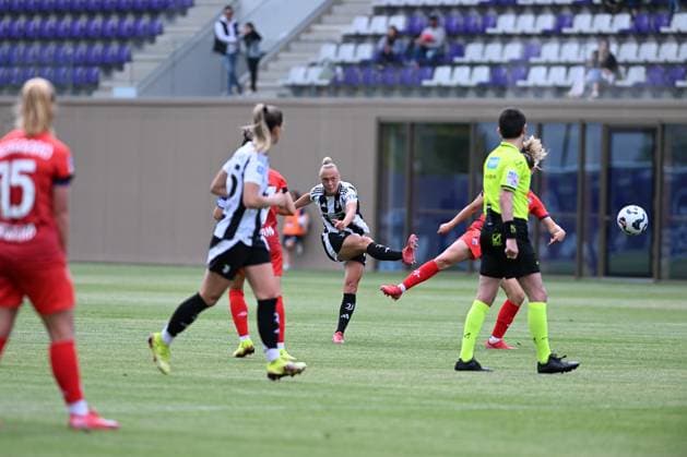 Bennison Hanna (Juventus FC) during ACF Fiorentina vs Juventus FC, Italian football Serie A Women match in Bagno a Ripoli (FI), Italy, April 25 2025  Copyright: xFilippoxTomasi IPAxSportx xipa-agency.netx xx IPA_56884817 IPA_Agency_IPA56884817