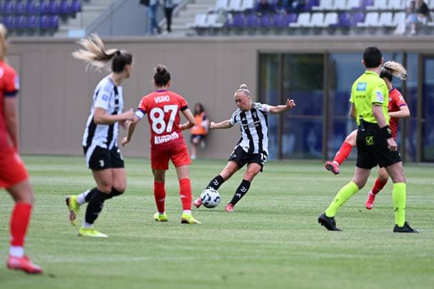 Bennison Hanna (Juventus FC) during ACF Fiorentina vs Juventus FC, Italian football Serie A Women match in Bagno a Ripoli (FI), Italy, April 25 2025  Copyright: xFilippoxTomasi IPAxSportx xipa-agency.netx xx IPA_56884821 IPA_Agency_IPA56884821