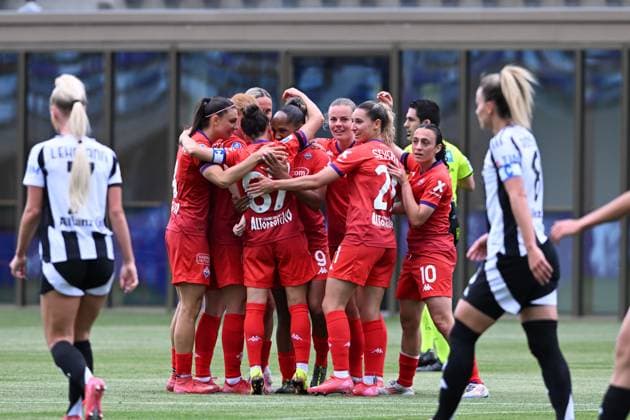 ACF Fiorentina celebration after the first goal during ACF Fiorentina vs Juventus FC, Italian football Serie A Women match in Bagno a Ripoli (FI), Italy, April 25 2025  Copyright: xFilippoxTomasi IPAxSportx xipa-agency.netx xx IPA_56884900 IPA_Agency_IPA56884900