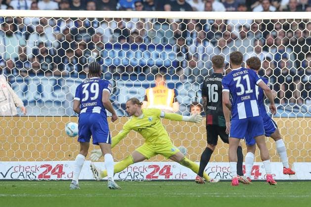 25.04.2025, xtgx, Fussball - 2.Bundesliga, Hertha BSC Berlin - 1.FC Magdeburg emspor, v.l. Tor zum 1:1 durch Linus Gechter (Hertha, 44) (DFL DFB REGULATIONS PROHIBIT ANY USE OF PHOTOGRAPHS as IMAGE SEQUENCES and or QUASI-VIDEO) Berlin
