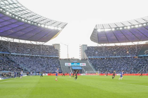 25.04.2025, xtgx, Fussball - 2.Bundesliga, Hertha BSC Berlin - 1.FC Magdeburg emspor, v.l. Symbolfoto, Symbolbild, Symbol, Fans, Zuschauer, Publikum, Magdeburg (DFL DFB REGULATIONS PROHIBIT ANY USE OF PHOTOGRAPHS as IMAGE SEQUENCES and or QUASI-VIDEO) Berlin