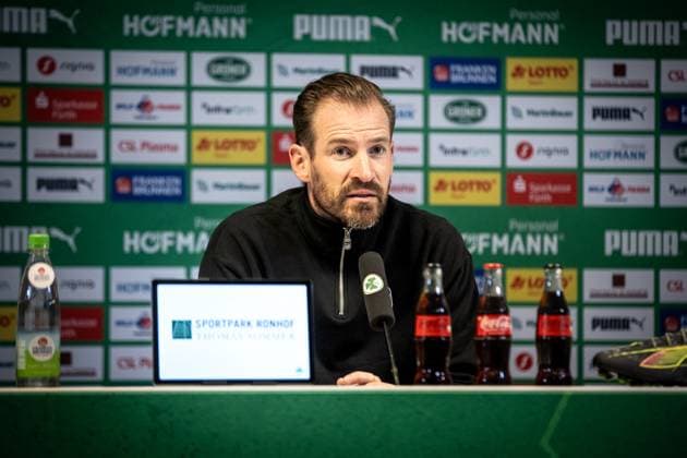 Fußball - Herren - 2. Bundesliga - 31. Spieltag - Saison 2024 2025 - SpvGG Greuther Fürth vs. SSV Ulm 1846 Fußball 25.04.2025 Pressekonferenz nach Spielende Trainer Jan Siewert (SpVgg Greuther Fürth) DFL regulations prohibit any use of photographs as image sequences and or quasi-video Fürth Sportpark Ronhof I Thomas Sommer Bayern Deutschland