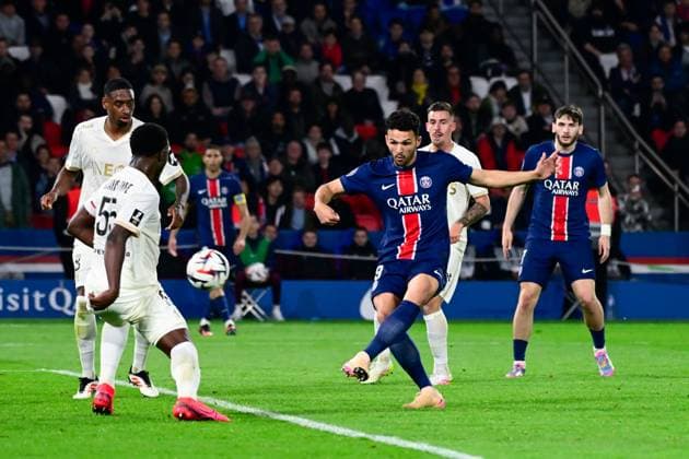 FOOTBALL : PSG vs Nice - Ligue 1 - 25 04 2025 Goncalo Ramos ( 9 - PSG ) during the Ligue 1 match between Paris Saint Germain and OGC Nice at Parc Des Princes on April 25 , 2025 in Paris, France. ( Photo by Dante Badano PsnewZ ) - ParisFrance  Copyright: xDantexBadanox