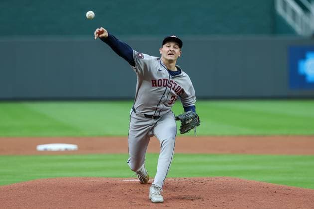 MLB, Baseball Herren, USA 2025: Astros Vs Royals APR 25 April 25, 2025: Houston Astros starting pitcher Hayden Wesneski (39) warms up before the bottom of the first inning against the Kansas City Royals at Kauffman Stadium in Kansas City, MO. David Smith CSM (Credit Image: Â David Smith Cal Media) Kansas City Mo United States of America EDITORIAL USE ONLY Copyright: xx ZUMA-20250425_zma_c04_010.jpg DavidxSmithx csmphotothree378169