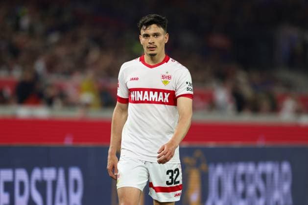 Stuttgart , Bundesliga Fußball VfB Stuttgart vs. 1. FC Heidenheim, Fabian Rieder (VfB) Gemäß den Vorgaben der DFL Deutschen Fußball Liga ist es untersagt, in dem Stadion und oder vom Spiel angefertigte Fotoaufnahmen in Form von Sequenzbildern und oder videoähnlichen Fotostrecken zu verwerten bzw. verwerten zu lassen.