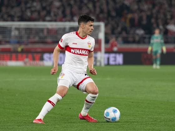 Fabian Rieder (VfB Stuttgart, 32) GER, VfB Stuttgart vs. 1. FC Heidenheim, Fussball, Herren, 1. Bundesliga, 31. Spieltag, Spielzeit 2024 2025, 25.04.2025, DFL DFB REGULATIONS PROHIBIT ANY USE OF PHOTOGRAPHS AS IMAGE SEQUENCES AND OR QUASI-VIDEO, GER, VfB Stuttgart vs. 1. FC Heidenheim, Fussball, Herren, 1. Bundesliga, 31. Spieltag, Spielzeit 2024 2025, 25.04.2025 Stuttgart Copyright: xEibner-Pressefoto WolfgangxFrankx EP_WFK