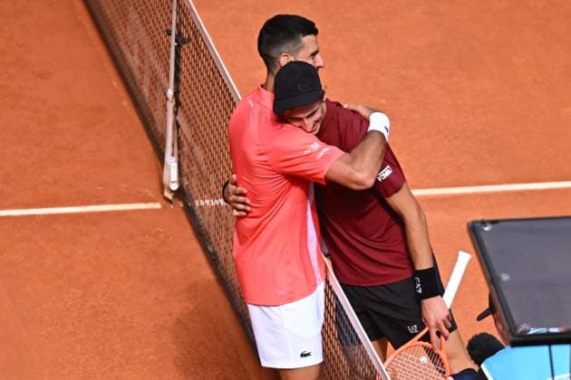 Sport Bilder des Tages Mutua Madrid Open - Men s First Round Novak Djokovic (SRB) during his first round match at the Mutua Madrid Open in Madrid , Spain, on April, 26, 2025. Photo by Corinne Dubreuil ABACAPRESS.COM Madrid Spain  Copyright: xDubreuilxCorinne ABACAx