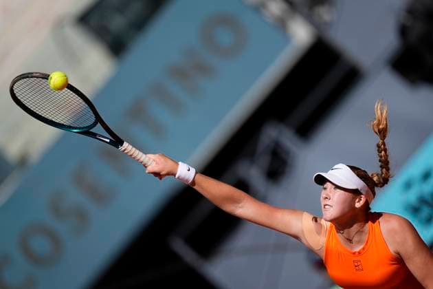 April 26, 2025, Madrid, Madrid, Spain: Mirra Andreeva of Russia in action against Magdalena Frech of Poland during the Mutua Madrid Open 2025, ATP, Tennis Herren Masters 1000 and WTA, Tennis Damen 1000 tennis tournament, celebrated at Caja Magica on April 26, 2025 in Madrid, Spain. Madrid Spain - ZUMAa181 20250426_zaa_a181_036 Copyright: xOscarxJ.xBarrosox