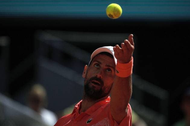 April 26, 2025, Madrid, Madrid, Spain: NOVAK DJOKOVIC of Serbia during his match against MATTEO ARNALDI of Italy on Day Six of the Mutua Madrid Open at La Caja Magica. Arnaldi Won 6-3, 6-4. Madrid Spain - ZUMAd308 20250426_zsp_d308_072 Copyright: xJuanxCarlosxLucasx