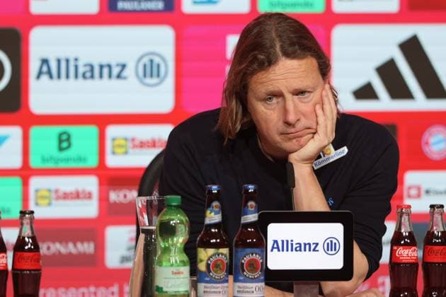 Sport Themen der Woche KW17 Trainer Bo Henriksen (Mainz) Portraet, Portrait, Pressekonferenz, Fussball 1. BL FC Bayern München - 1. FSV Mainz 05 26.04.2025 Allianz Arena FOTO: Mladen Lackovic LakoPress *** Coach Bo Henriksen Mainz Portraet, Portrait, Press conference, Football 1 BL FC Bayern Munich 1 FSV Mainz 05 26 04 2025 Allianz Arena PHOTO Mladen Lackovic LakoPress