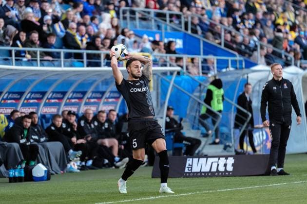 LUBLIN 26.04.2025 MECZ 30. KOLEJKA PKO BP EKSTRAKLASA SEZON 2024 2025 --- FOOTBALL MATCH 30TH ROUND POLISH TOP LEAGUE SEASON 2024 2025: MOTOR LUBLIN - CRACOVIA VIRGIL GHITA FOT. KAZIMIERZ KOZUCH 400MM.PL NEWSPIX.PL --- newspix.pl POLAND OUT! 