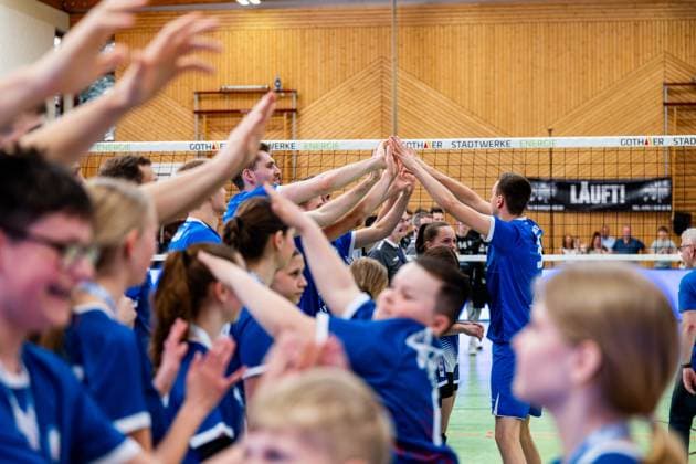 26.04.2025, GER, Volleyball, 2.BL Maenner Sued, Saison 2024 2025, Blue Volleys Gotha - Ceratonia Volleys Eltmann Christoph Assmann (Blue Volleys Gotha) 99867 Gotha Sporthalle Sportanlage Ernesti Thüringen Deutschland