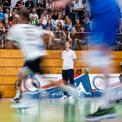 26.04.2025, GER, Volleyball, 2.BL Maenner Sued, Saison 2024 2025, Blue Volleys Gotha - Ceratonia Volleys Eltmann Robert Werner (Blue Volleys Gotha) 99867 Gotha Sporthalle Sportanlage Ernesti Thüringen Deutschland