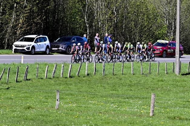 The breakaway group pictured during the men elite race of the Liege-Bastogne-Liege one day cycling event, 252km from Liege, over Bastogne to Liege, Sunday 27 April 2025. MAARTENxSTRAETEMANS  x121974373x
