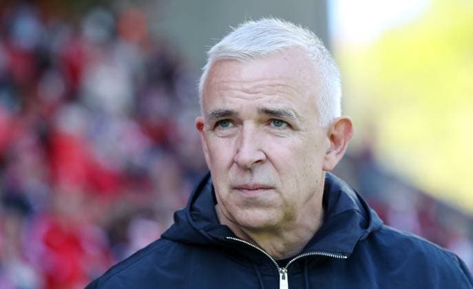 Präsident Dirk Zingler Portrait Porträt Einzelbild close up Fußball Fussball 2. Bundesliga Damen Frauen Saison 2024 2025 27.04.2025 1.FC Union Berlin vs. Borussia Mönchengladbach BMG DFL regulations prohibit any use of photographs as image sequences and or quasi-video