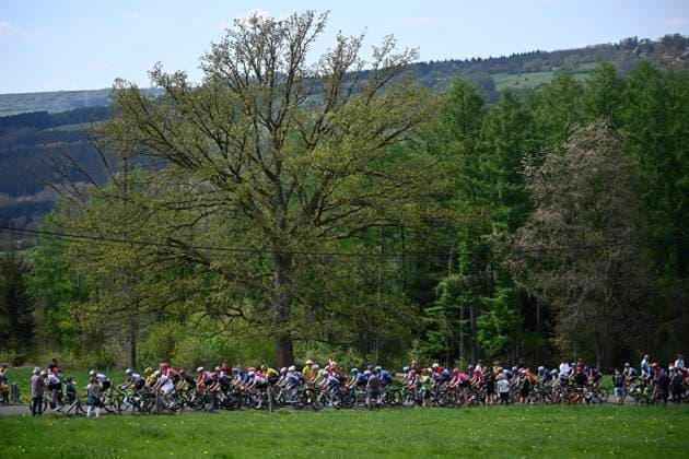 Liege Bastogne Liege 2025 Cycling Race LIEGE, BELGIUM - APRIL 27 : Illustration picture of the peloton during the 111th edition of Liege Bastogne Liege an UCI World Tour 1.UWT cycling race for Men Elite of 252 km with start and finish in Liege on April 27, 2025 in Liege, Belgium, 27-04-25 ( Motordriver Guy De Vuyst - Liege Belgium  Copyright: xPeterxDexVoechtx
