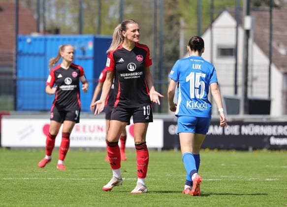 27.04.2025 - Fussball - Saison 2024 2025 - 2. Frauen - Fussball - Bundesliga - 23. Spieltag: 1. FC Nürnberg FCN ( Club Clubfrauen ) - SV Meppen - Sportfoto Zink DaMa - xdaxmax - Medina Desic (10, 1. FC Nürnberg FCN ) gestikuliert enttäuscht Enttäuschung