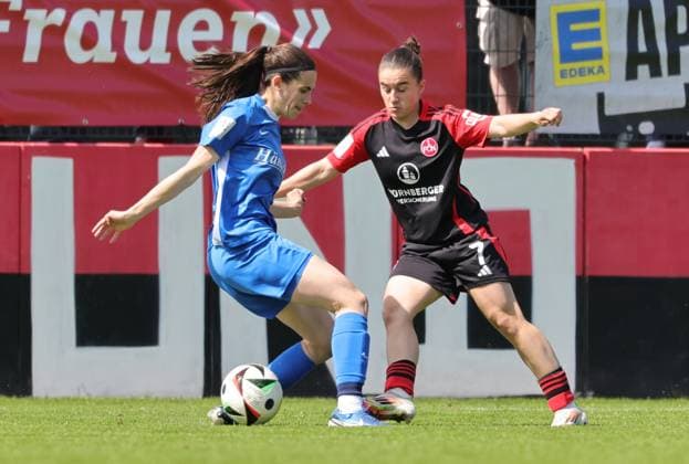 27.04.2025 - Fussball - Saison 2024 2025 - 2. Frauen - Fussball - Bundesliga - 23. Spieltag: 1. FC Nürnberg FCN ( Club Clubfrauen ) - SV Meppen - Sportfoto Zink DaMa - xdaxmax - Marie Bleil (7, SV Meppen ) Marina Scholz (7, 1. FC Nürnberg FCN )