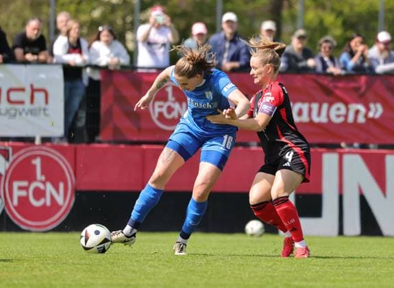 27.04.2025 - Fussball - Saison 2024 2025 - 2. Frauen - Fussball - Bundesliga - 23. Spieltag: 1. FC Nürnberg FCN ( Club Clubfrauen ) - SV Meppen - Sportfoto Zink DaMa - xdaxmax - Lara Hohm (16, SV Meppen ) Luisa Guttenberger (4, 1. FC Nürnberg FCN )