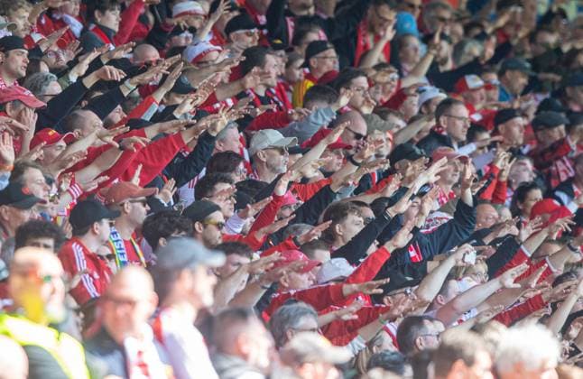 Fussball, Frauen, Saison 2024 2025, 2. Bundesliga (23. Spieltag), 1. FC Union Berlin - Borussia Mönchengladbach, Fans von Union, 27.04.2025, Copyright: xSebastianxRäppold MatthiasxKochx