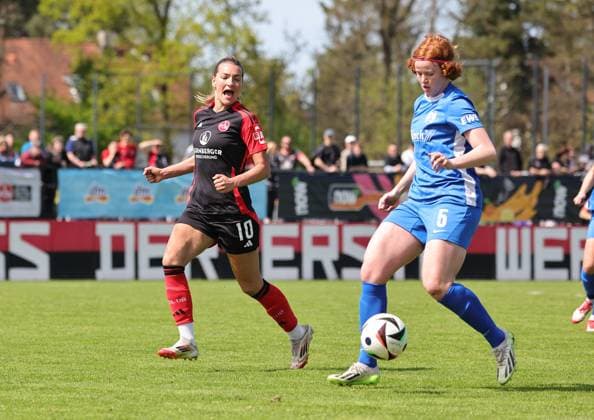 27.04.2025 - Fussball - Saison 2024 2025 - 2. Frauen - Fussball - Bundesliga - 23. Spieltag: 1. FC Nürnberg FCN ( Club Clubfrauen ) - SV Meppen - Sportfoto Zink DaMa - xdaxmax - Medina Desic (10, 1. FC Nürnberg FCN ) Lena Maria Göppel Goeppel (5, SV Meppen )