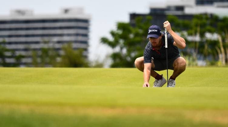 (250427) -- HAIKOU, April 27, 2025 -- Sean Crocker of the United States competes during the round 4 at the Hainan Classic golf tournament of the DP World Tour in Haikou, south China s Hainan Province, April 27, 2025. ) (SP)CHINA-HAIKOU-GOLF-DP WORLD TOUR-HAINAN CLASSIC-ROUND 4 (CN) YangxGuanyu 