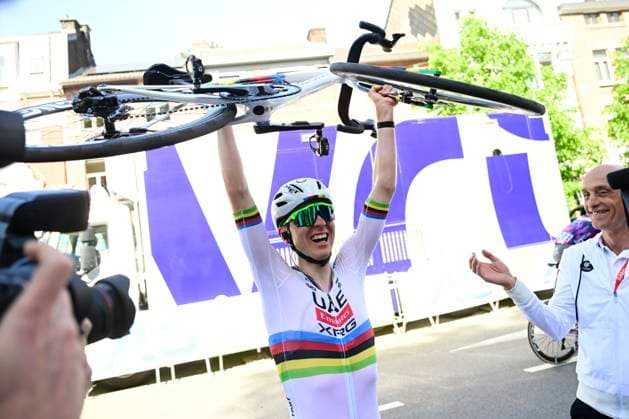 Liege Bastogne Liege 2025 Cycling Race LIEGE, BELGIUM - APRIL 27 : Pogacar Tadej (SLO) of UAE Team Emirates - XRG celebrating his victory during the 111th edition of Liege Bastogne Liege an UCI World Tour 1.UWT cycling race for Men Elite of 252 km with start and finish in Liege on April 27, 2025 in Liege, Belgium, 27-04-25 ( Motordriver Guy De Vuyst - Liege Belgium  Copyright: xPeterxDexVoechtx