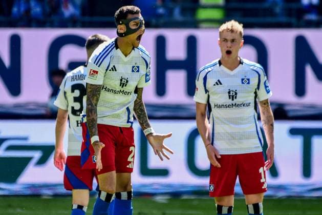 Davie Selke Adam Karabec ( HSV ) schreien Deutschland , Hamburg , Volksparkstadion , Fussball , 2 . Bundesliga , Hamburger SV - Karlsruher SC