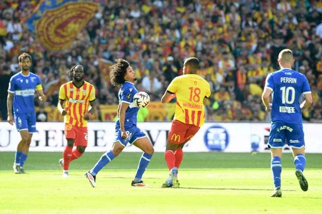 RC Lens v AJ Auxerre - Ligue 1 McDonalds 2024 2025 80 Han-Noah MASSENGO (aja) during the Ligue 1 McDonalds match between Lens and Auxerre at Stade Bollaert-Delelis on April 27, 2025 in Lens, France. Lens France  Copyright: xFEPx 776313134