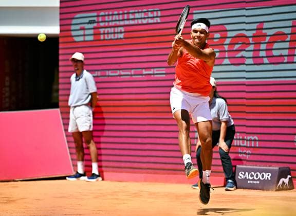 ROCHA_Francisco-POR--Estoril_Open-2025-ms1102-ms Estoril Open in Portugal, ATP, Tennis Herren 175, Pre-Qualification- 27-04-2025: Franciso ROCHA, Portugal, im finalen Relegationsmatch der Vor-Qualifikation gegen den Inder Manas DHAMNE Estoril Estoril Tenis Club Lisbon Portugal