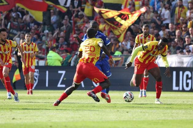 FOOTBALL : RC Lens vs AJ Auxerre - Ligue 1 - 27 04 2025 Lassine SINAYOKO (AJ Auxerre) lors du match RC Lens vs AJ Auxerre, Ligue 1, stade Bollaert-Delelis, le 27 avril 2025 - photo Laurent Sanson PsnewZ  Copyright: xLaurentxSANSONx xPsnewZx