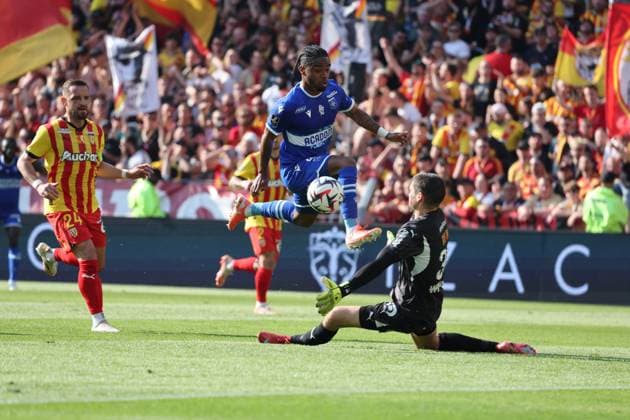 FOOTBALL : RC Lens vs AJ Auxerre - Ligue 1 - 27 04 2025 but de Ado ONAIWU (AJ Auxerre) lors du match RC Lens vs AJ Auxerre, Ligue 1, stade Bollaert-Delelis, le 27 avril 2025 - photo Laurent Sanson PsnewZ  Copyright: xLaurentxSANSONx xPsnewZx